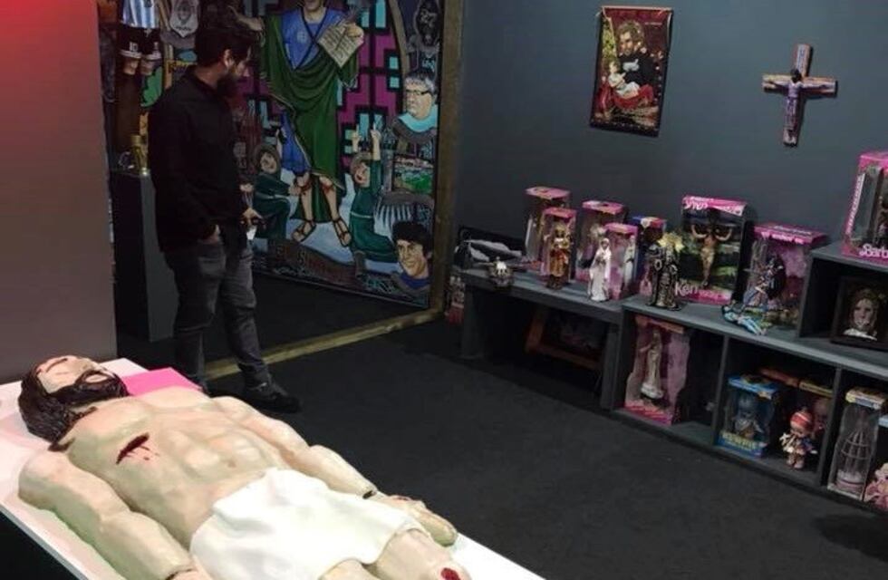 Los rosarinos que hicieron la torta de Jesús criticaron a Larreta y a sus colegas