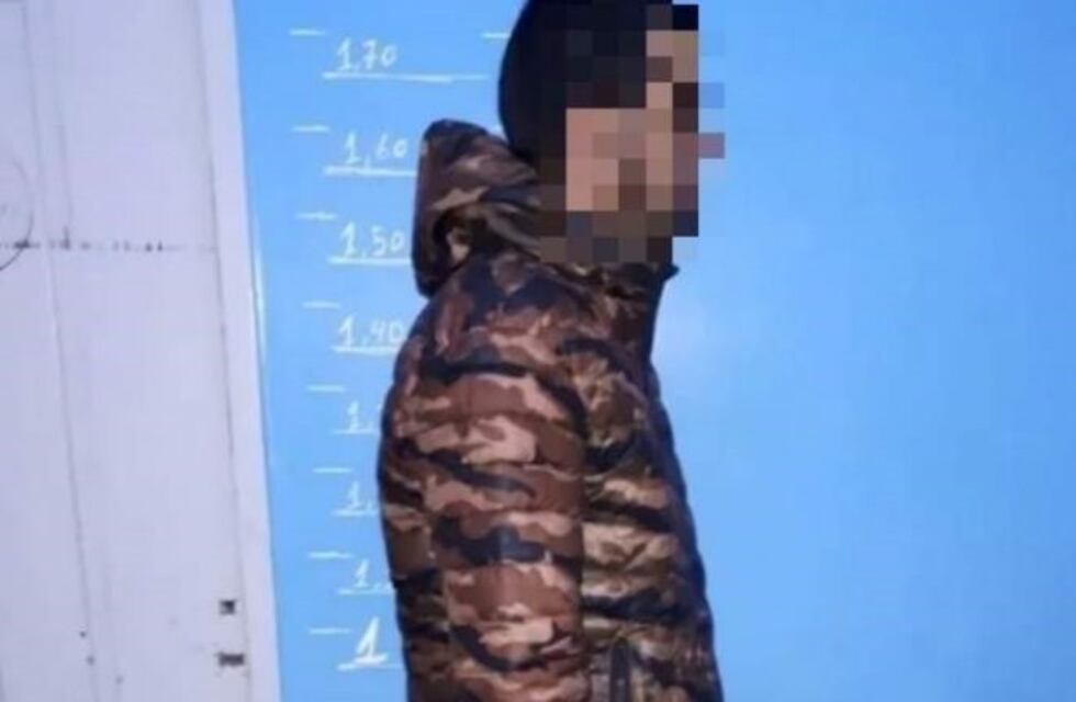 Su esposo la quemó y amenazó, y para evitar lo peor se encerró en el baño