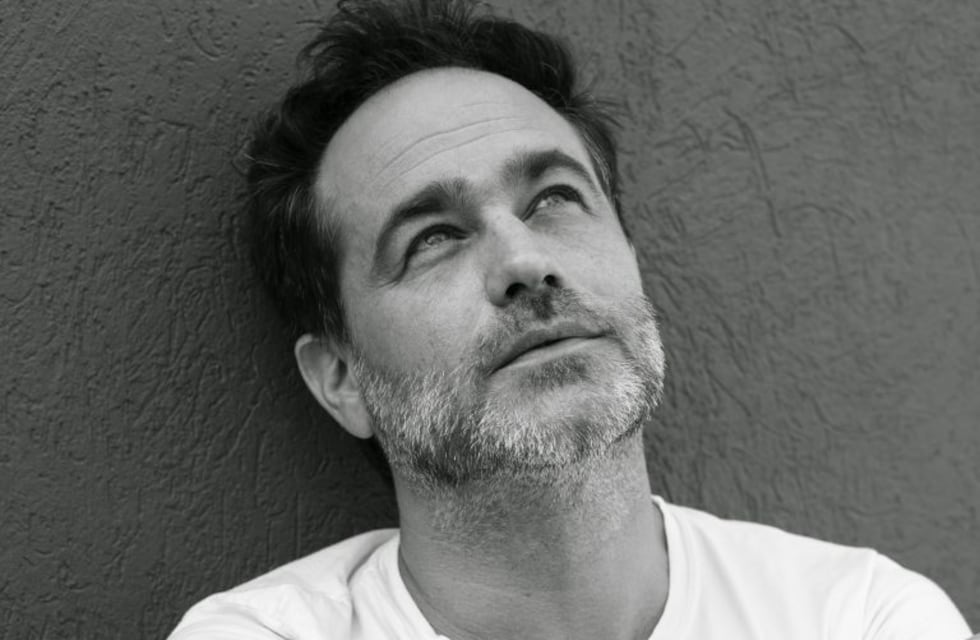 Gastón Pauls confirmó que es terraplanista: "¿Y si la cosa es al revés?"