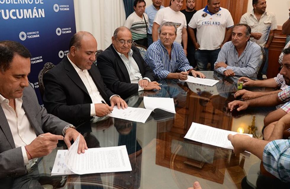 Amado: "Los estatales, en 2018, percibirán un aumento, aproximado del 48%"