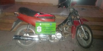 Un hombre conducía alcoholizado y sin documentación