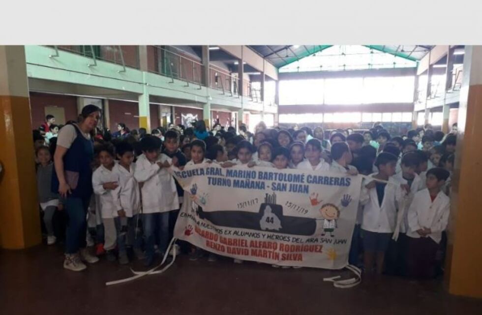 Homenajearon a dos héroes sanjuaninos del Ara San Juan, en una escuela