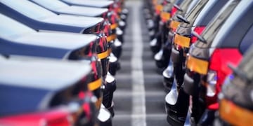 La venta de autos 0km cayó un 50% en el último año\u002E