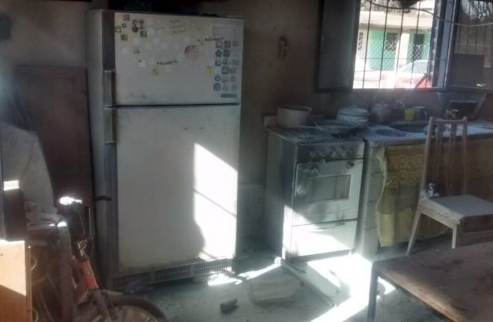 Colonia Tirolesa: casi se le quema la casa por una falla en la cocina