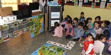 Entrega Kits de Robótica Villa Arias