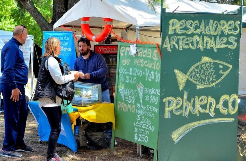 Pehuen Co: Fiesta de Comida al Disco A Mar y Campo