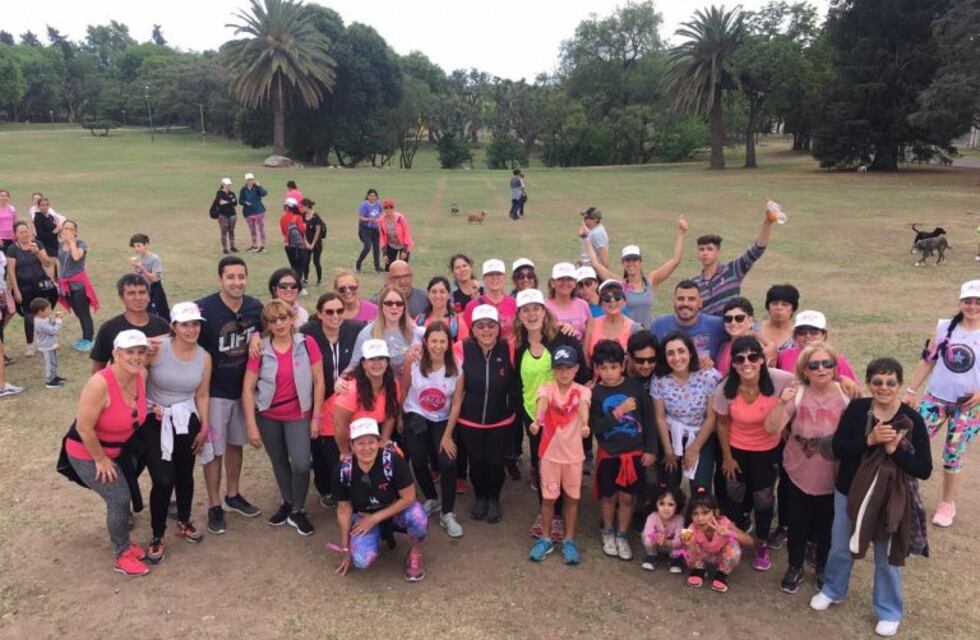 Con gran éxito se realizó la Caminata Rosa en Alta Gracia