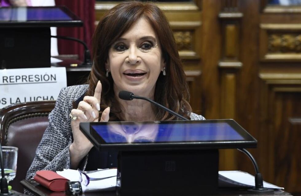 Cristina Kirchner: "Esta es la primera vez que se allana a un senador"