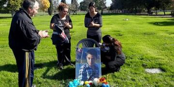 Recuperaron la campera de promoción de su hijo fallecido