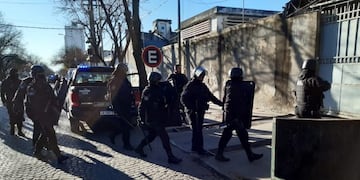 Operativo para el traslado de presos de Las Flores