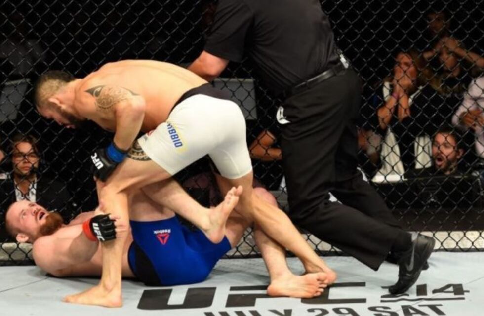 Enorme KO del argentino Ponzinibbio en UFC