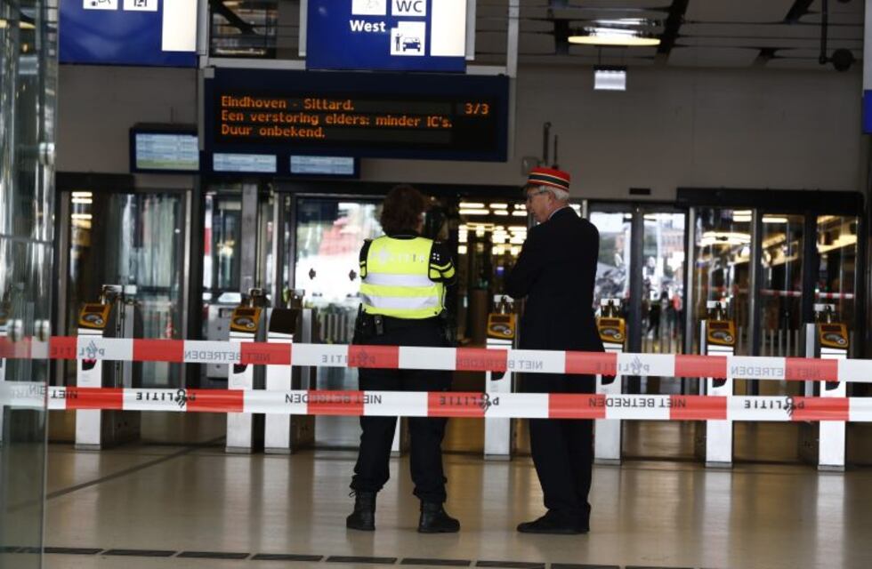 Conmoción en Holanda por un ataque a cuchillazos: dos heridos y un detenido