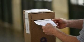 Comenzó el recuento definitivo de votos, que durará entre 15 y 20 días\u002E (Web)