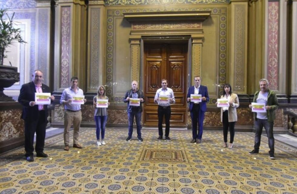 Garro sumó a los legisladores de la oposición al equipo de Emergencia Sanitaria