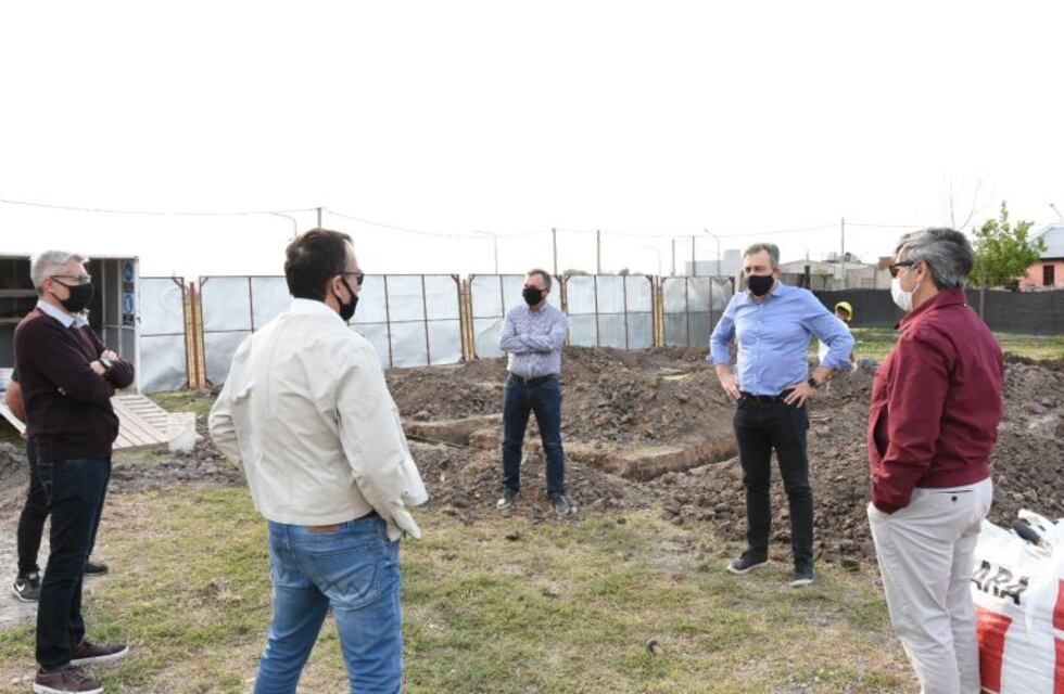 Inició la construcción de 4 viviendas, en un acuerdo público-privado