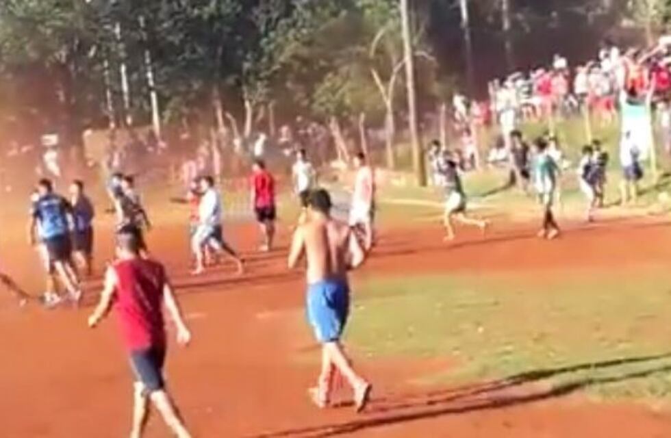 Un campeonato de fútbol en Posadas terminó en una batalla campal