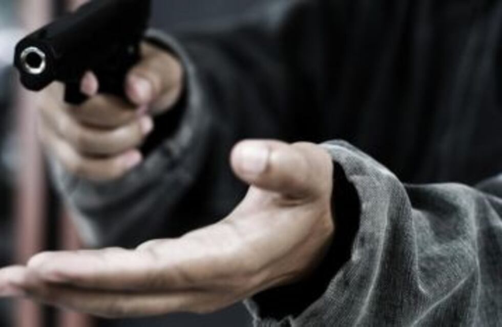 Le robaron tres millones de pesos a una pareja en plena calle en Orán