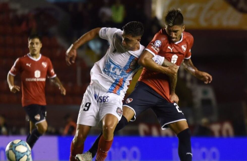 Independiente rescató un punto en la última jugada ante Arsenal por la Superliga