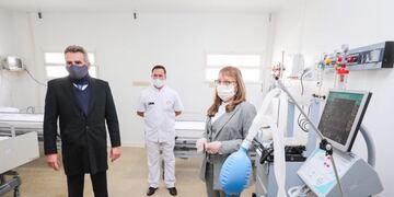 El ministro de defensa en hospital militar