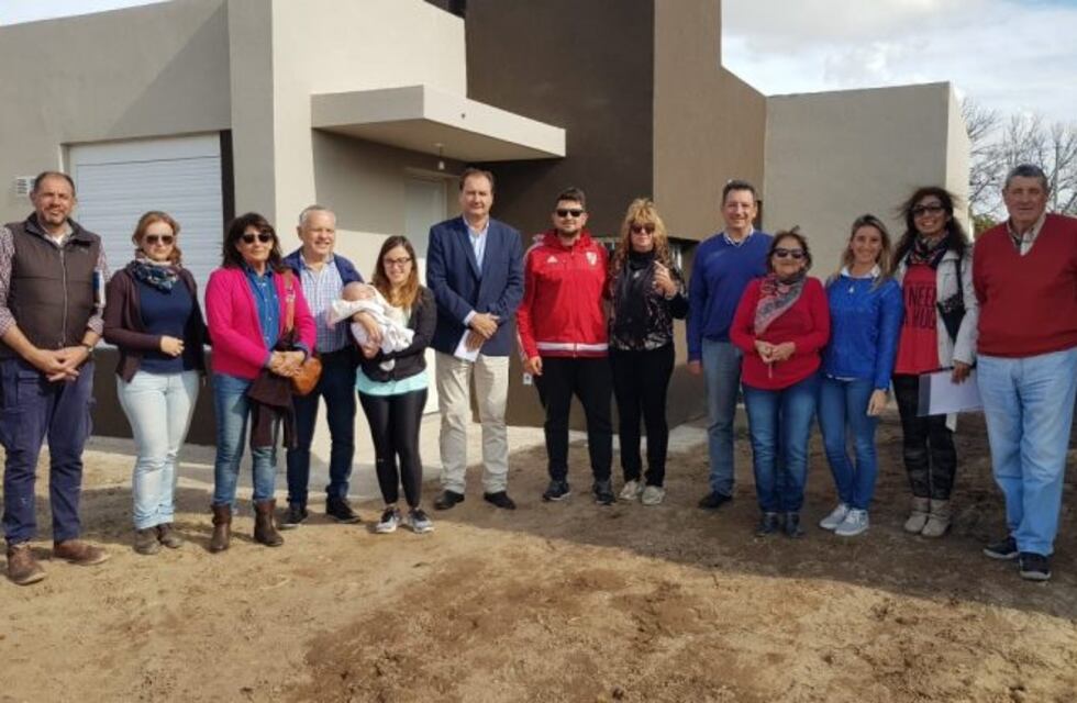 El PRO.MU.VI entregó dos nuevas viviendas