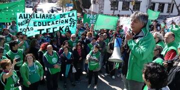 Los estatales nuevamente inicia medidas de paro\u002E