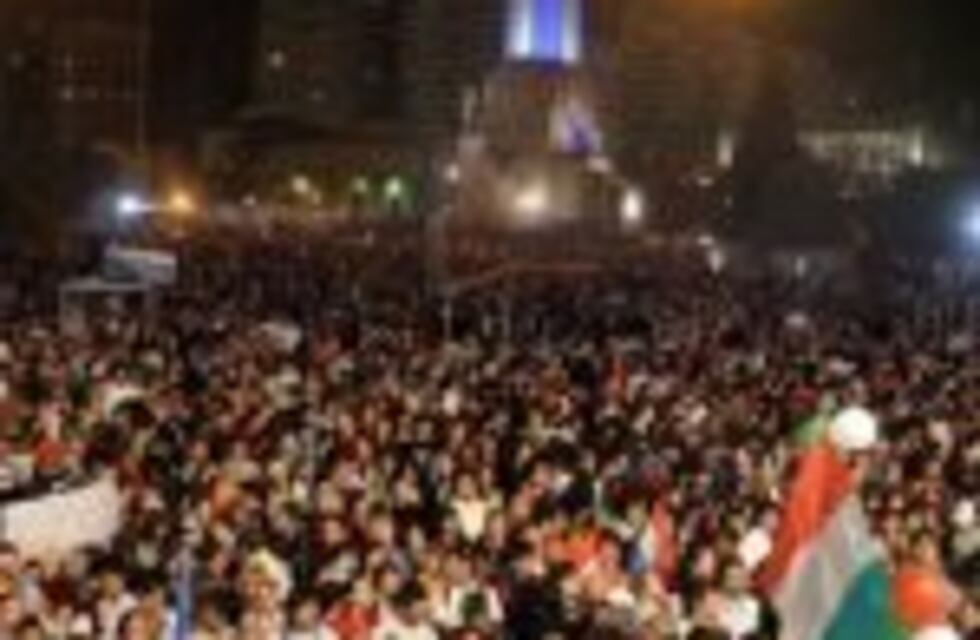 Piden distribuir en todos los barrios las fiestas que el municipio arma en la costanera