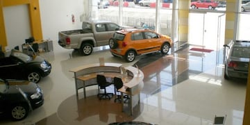 La venta de autos comenzó a sentir el impacto de la crisis económica