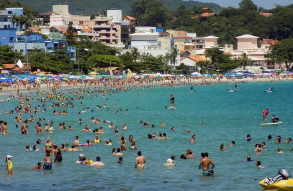 Violento asalto a una familia cordobesa en Bombas y Bombinhas