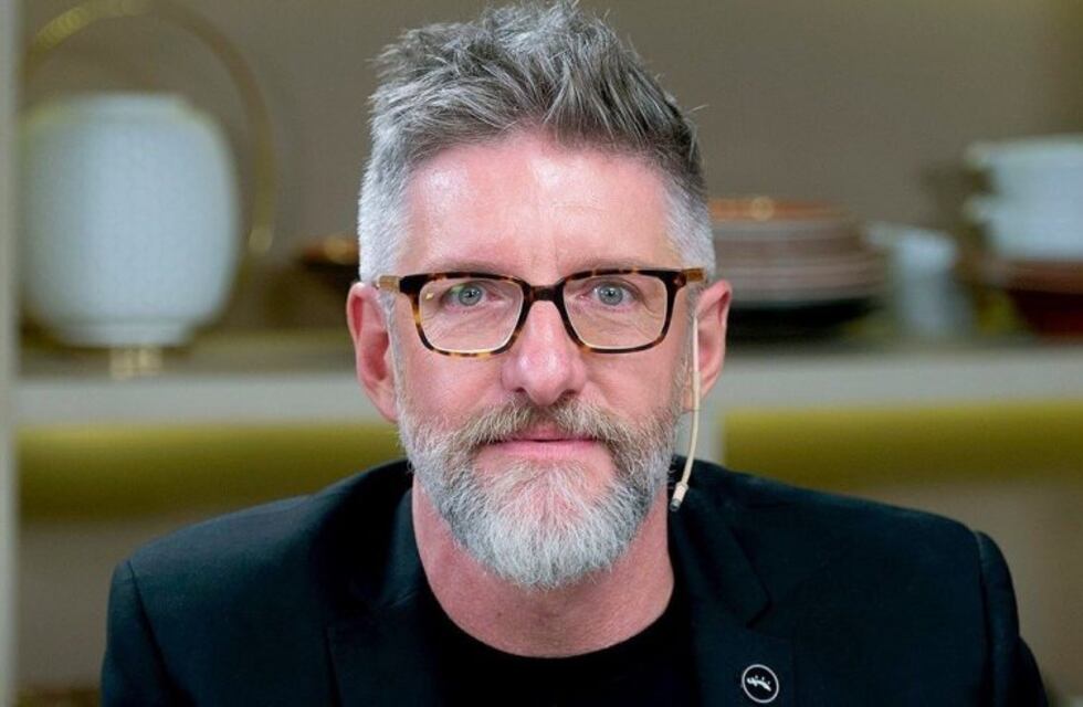 Novaresio dijo que le hubiera gustado salir del clóset frente a sus padres