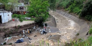 Niño herido por piedrazo en la cabeza