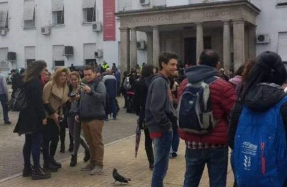 Por realizar amenazas de bomba a colegios, deberá pagar 60.000 pesos y donar un celular