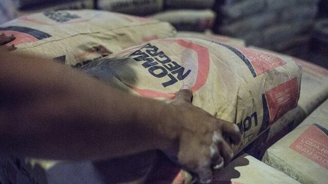 Las bolsas de cemento fueron robadas por los obreros\u002E