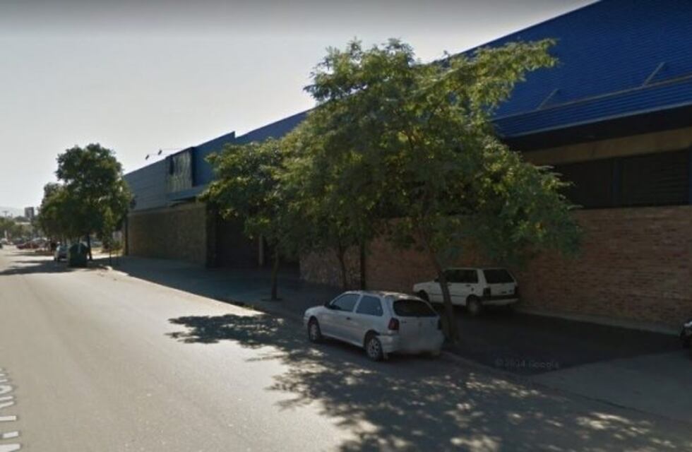 Robaron un millón de pesos en una distribuidora de bebidas Quilmes