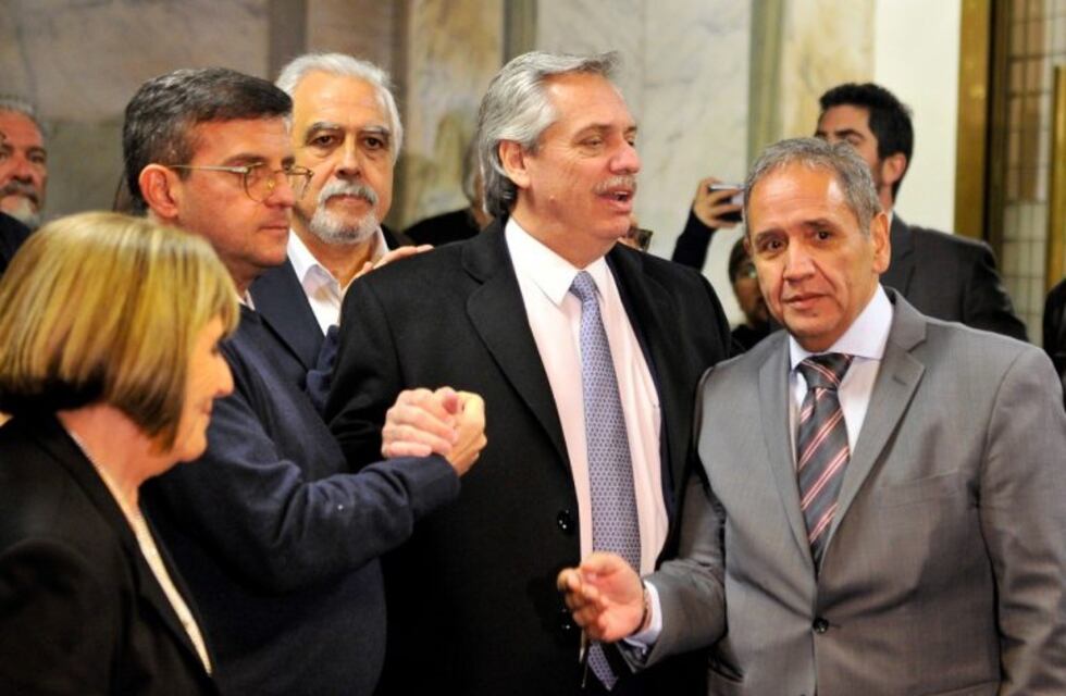 Alberto Fernández suma apoyo de más gobernadores