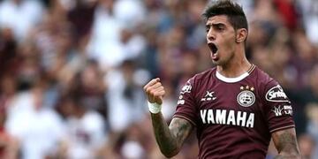 Román Martínez se suma a Aldosivi\u002E