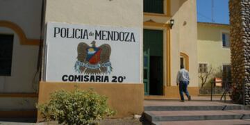 Los cinco pescadores fueron trasladados a la Comisaría 20º, de Tupungato.