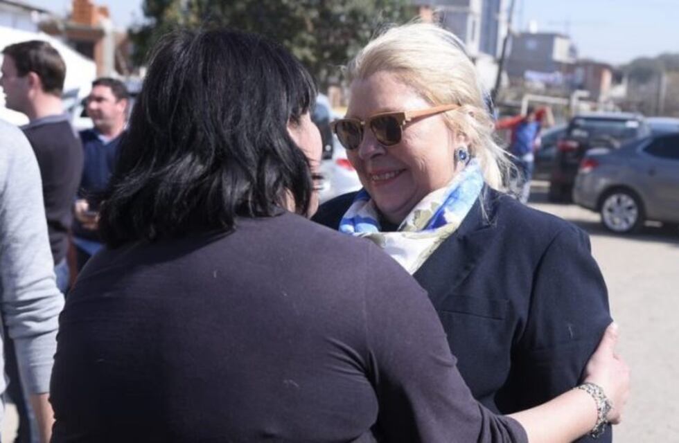 Carrió: "En Puerto Madero están los ladrones, acá están los buenos"