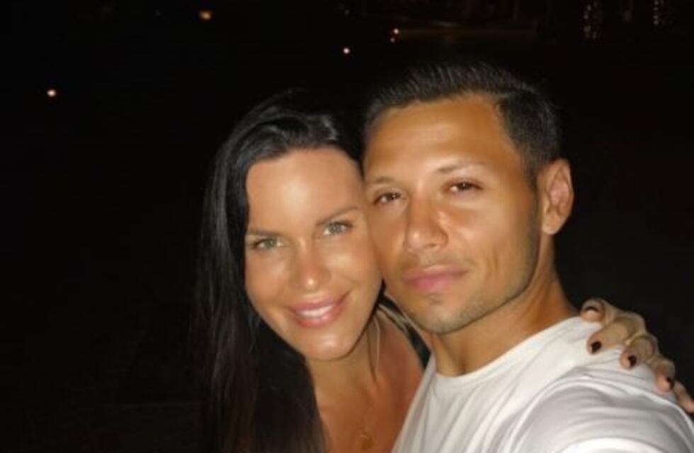 Los desopilantes comentarios de Mauro Zárate en las fotos hot que su novia sube a Instagram