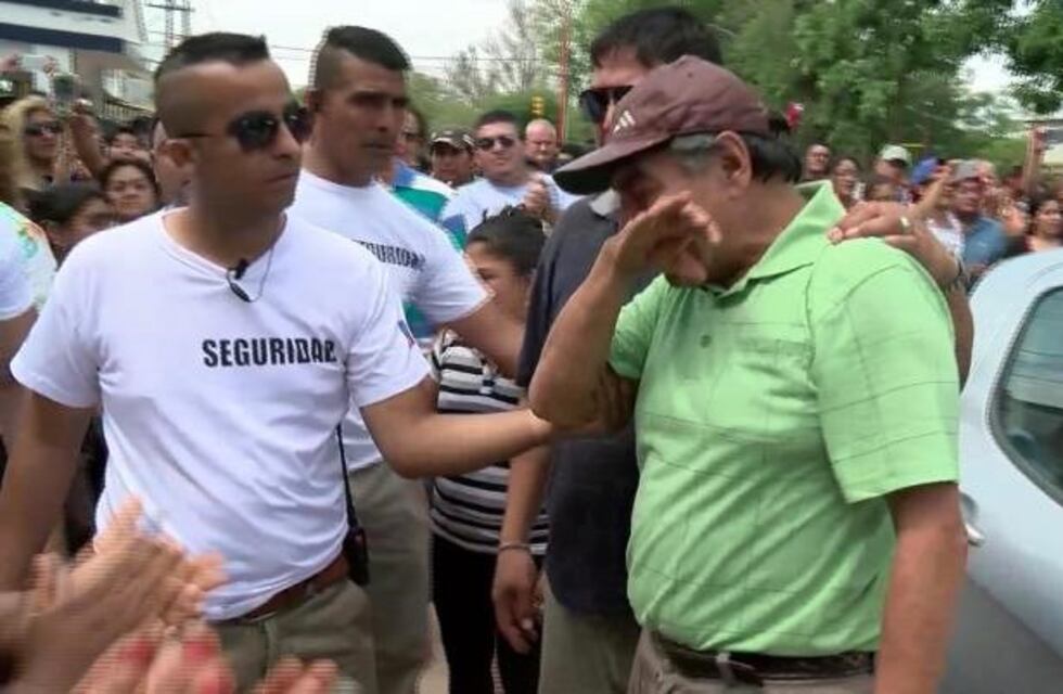 El pueblo de Quimillí acompañó al Pochi Chávez en el velatorio de su hijo Franco