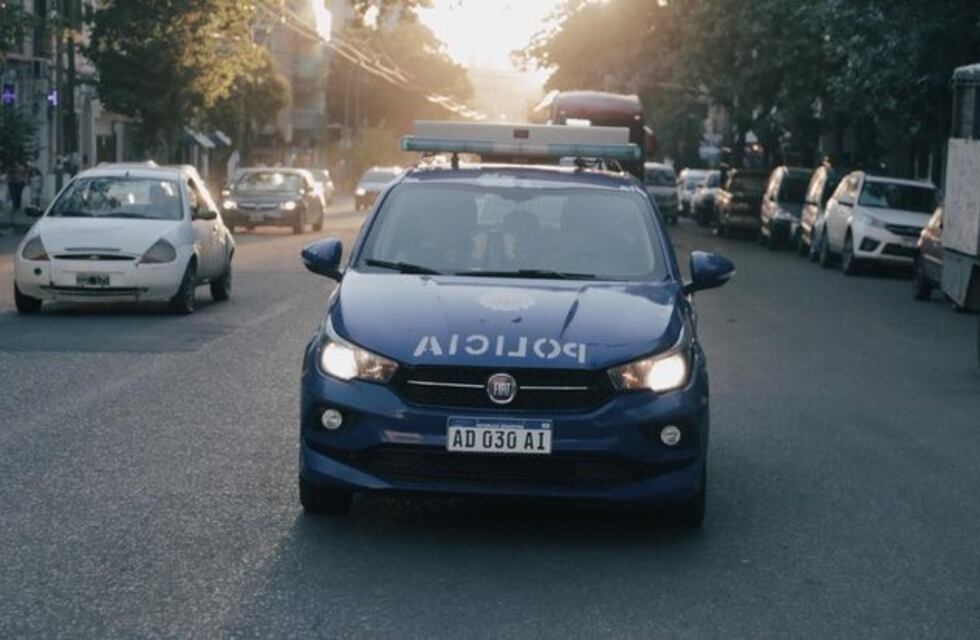 Detuvieron a un policía en el Cerro de Las Rosas, con un inhibidor de alarmas