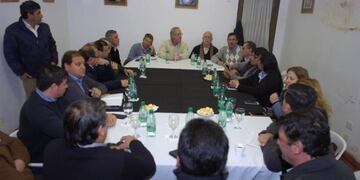 Imagen archivo\u002E Reunión de intendentes en Corrientes por la compensación del Fondo Sojero\u002E