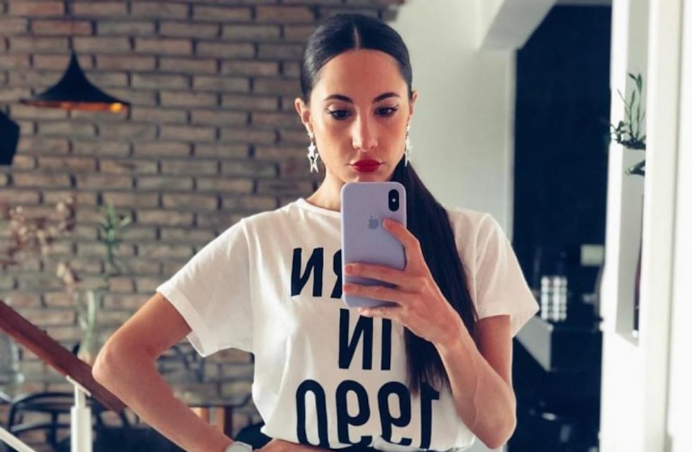 En ropa interior y tomando mate: Magui Bravi desempolvó un video del verano para no extrañar el calor