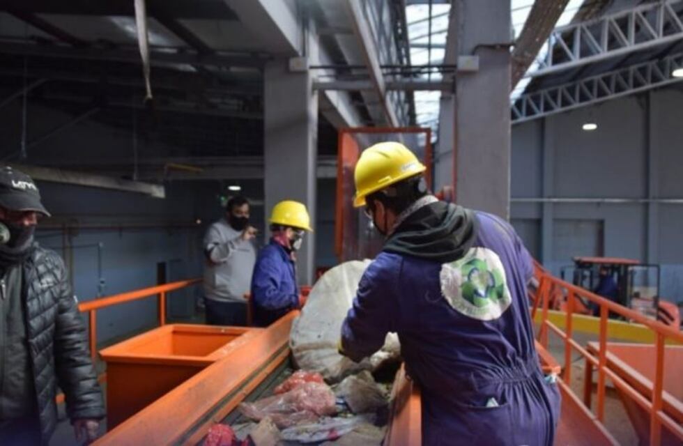Planta de reciclaje procesa más de 40 toneladas de residuos por día