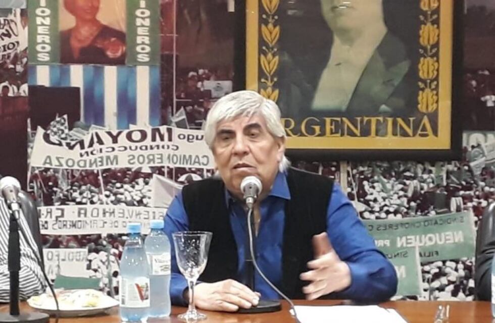 Hugo Moyano se mostró enojado por la multa que le aplicaron a su sindicato