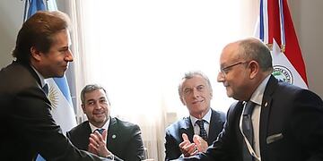 Presidentes habilitan cruce sobre Yacyretá