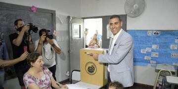 Gastón Hissa votó\u002E Foto: El Diario de la República