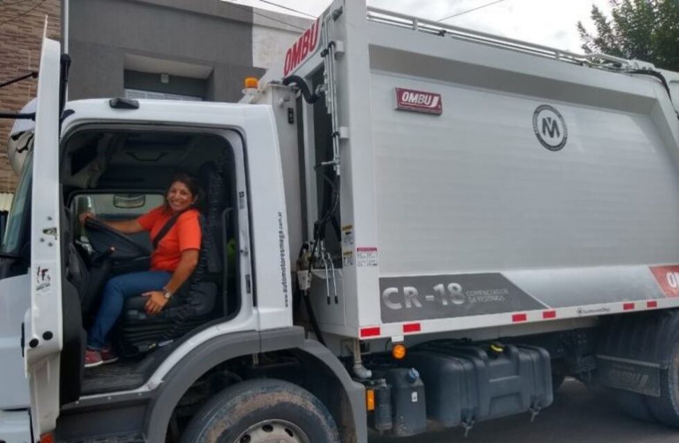Era boxeadora y se convirtió en la primera mujer conductora de camión en Paraná