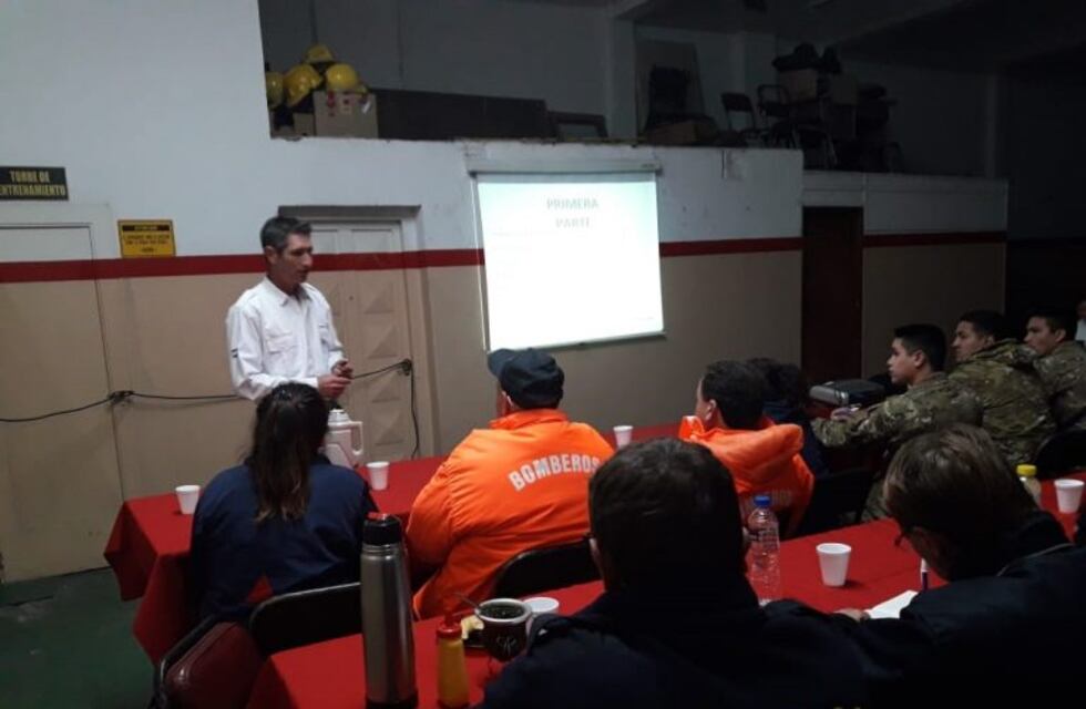 Se desarrolla la capacitación para canes de búsqueda y rescate