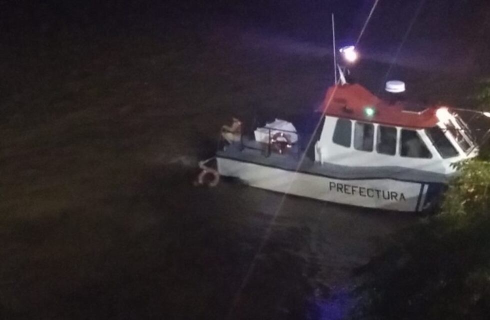 Imputaron a un ladrón que arrojó al río a su víctima cuando no pudo robarle el celular