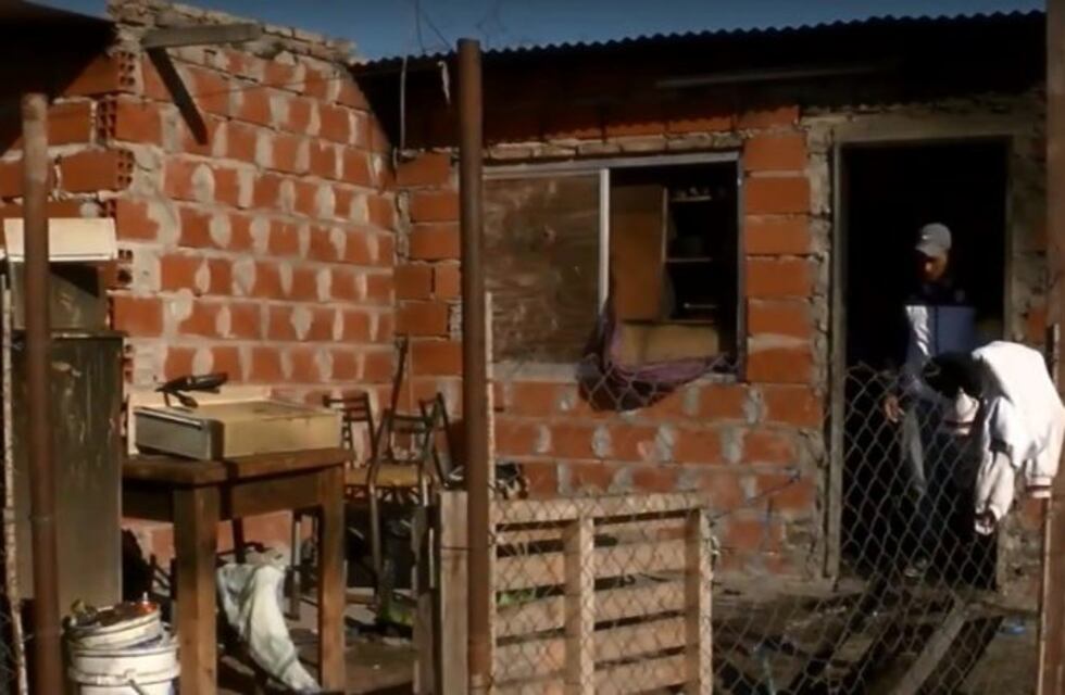 Una familia perdió todo tras un voraz incendio